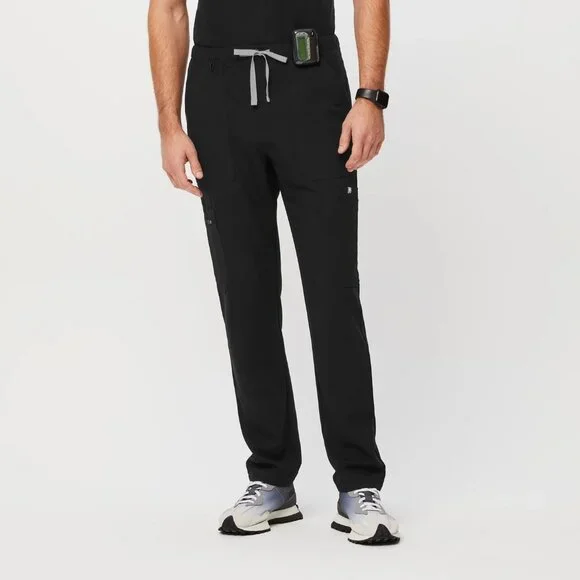 FIGS Chisec Three-Pocket Scrub Top Size S/ FIGS Slim Cairo Cargo Scrub Pants Siz